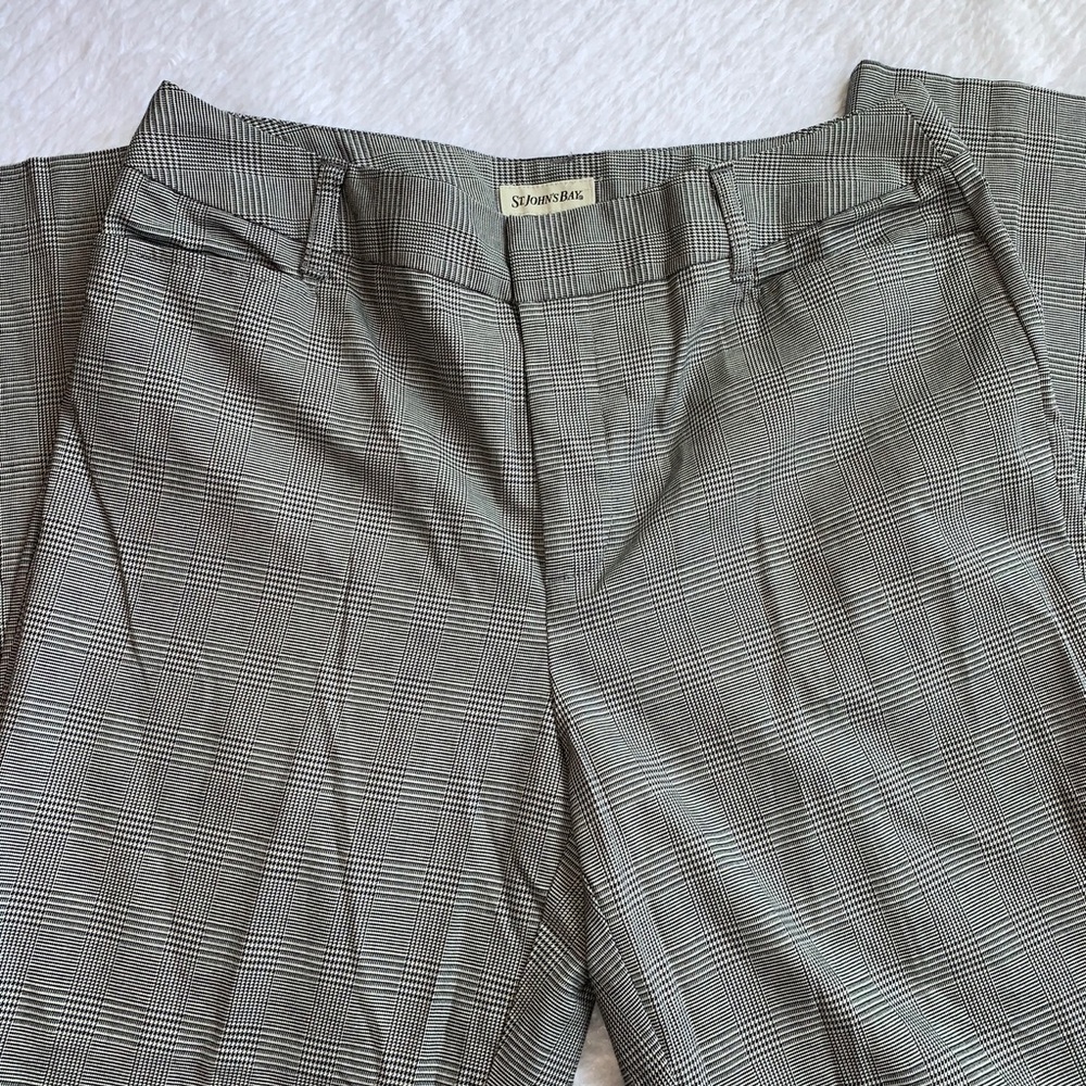 StJohnsBay Checkered Trousers